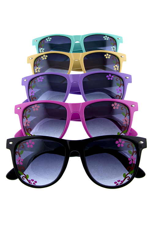 Womens cute floral plastic horn rimmed sunglasses
